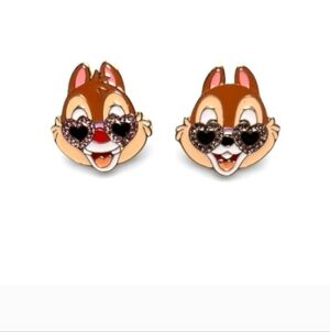 ✨️❤️NWT ADORABLE CHIP N DALE EARRINGS / WEARING CUTE SUNGLASSES✨️❤️😎/DISNEY